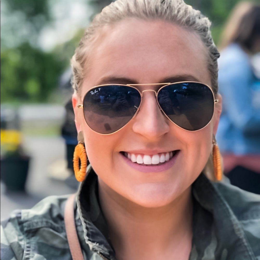 Meet your Posher, Sarah